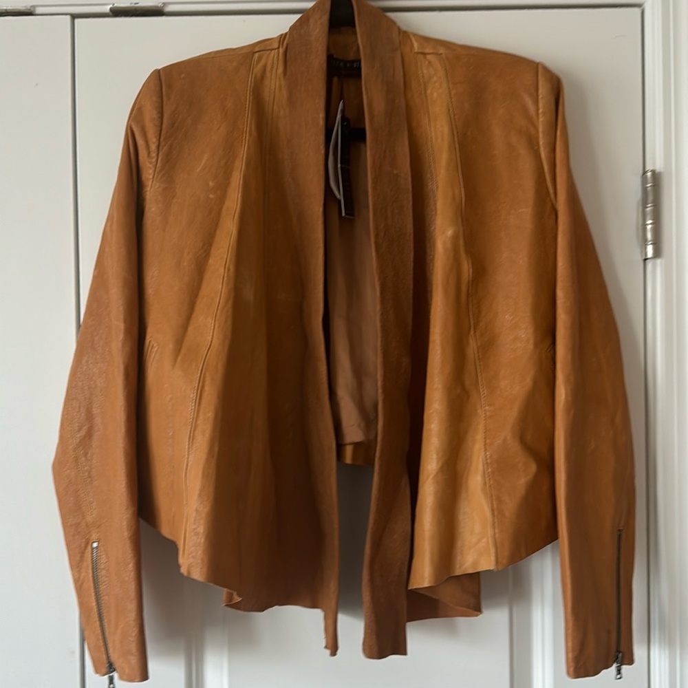 New w Tags Alice & Olivia Size Medium Woman’s Lambskin Leather Jacket